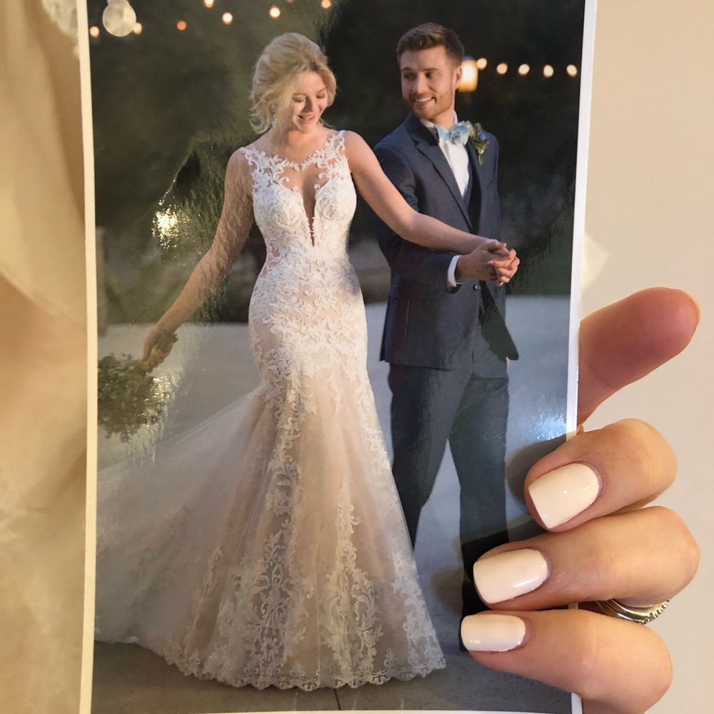 Ivory, size 6